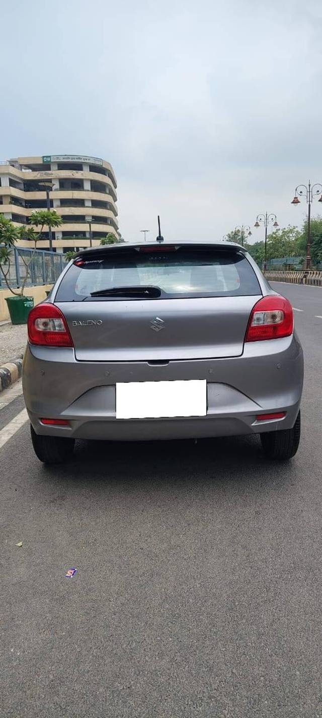 https://images10.gaadi.com/usedcar_image/4607301/original/processed_c3318ecb7e4b101e65fa8a236ec594c8.jpg?imwidth=6402