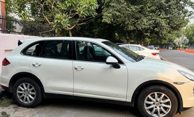 https://images10.gaadi.com/usedcar_image/4607309/original/7fadc59e4632984845016d68ae64d050.jpg?imwidth=6401
