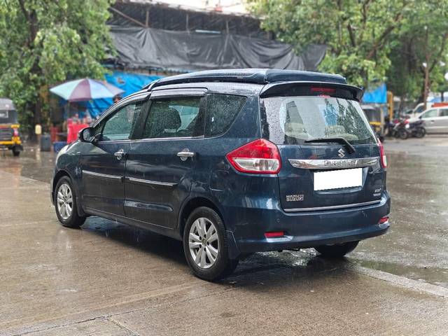 https://images10.gaadi.com/usedcar_image/4607312/original/processed_b68ecf14f5b020f1096fb7a79522b762.jpg?imwidth=6402