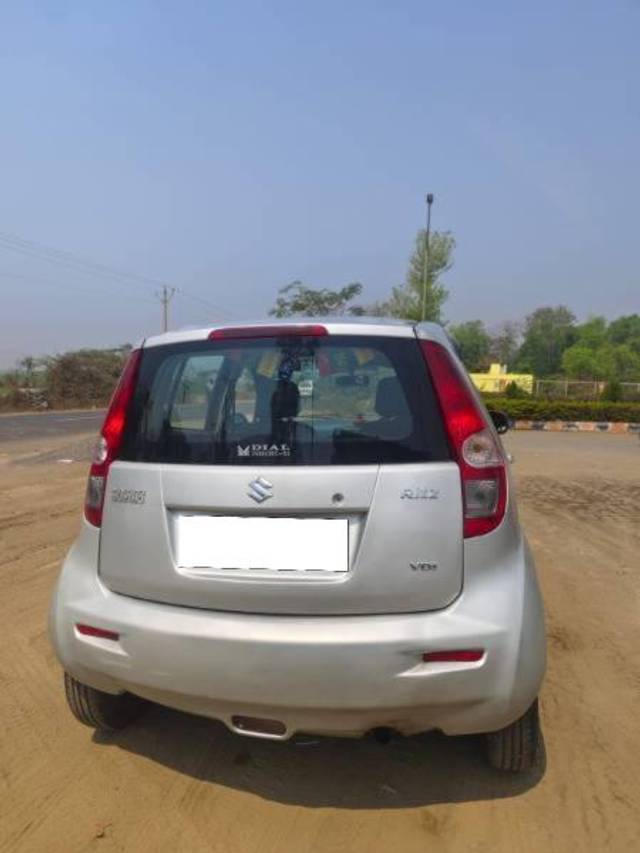 https://images10.gaadi.com/usedcar_image/4607315/original/processed_f695aaa8-e444-4a7c-8a36-129f5cb847ba.jpeg?imwidth=6402