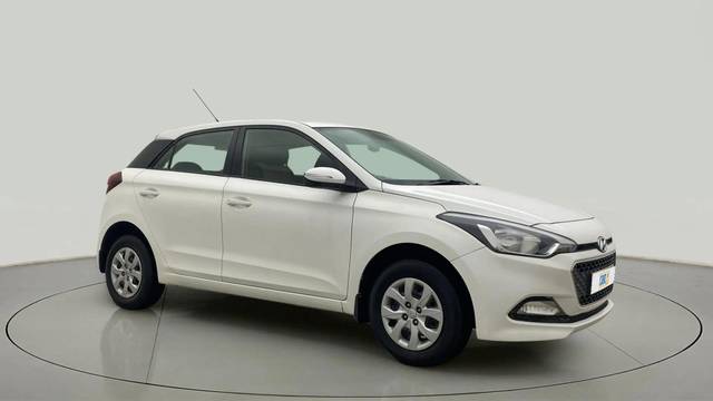 https://images10.gaadi.com/usedcar_image/4607325/original/8da33616192591e442a8f59234ae9327.jpg?imwidth=6400