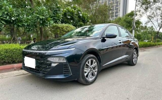 https://images10.gaadi.com/usedcar_image/4607333/original/processed_5696d02deb98eb63b3b9c7369557bfbe.jpg?imwidth=6402