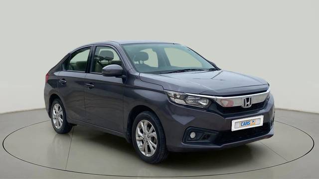 https://images10.gaadi.com/usedcar_image/4607343/original/38754bd50a00420aaf283a51326d5940.jpg?imwidth=6400