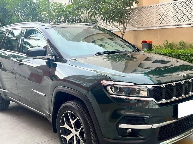 https://images10.gaadi.com/usedcar_image/4607363/original/processed_600aff5f-59cb-4ae0-8a49-c21696107a64.jpeg?imwidth=6400