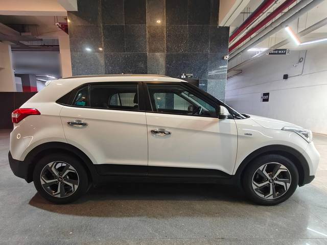 https://images10.gaadi.com/usedcar_image/4607366/original/processed_7a2b7076f6727c7ccbc18761acf6be9e.jpg?imwidth=6401