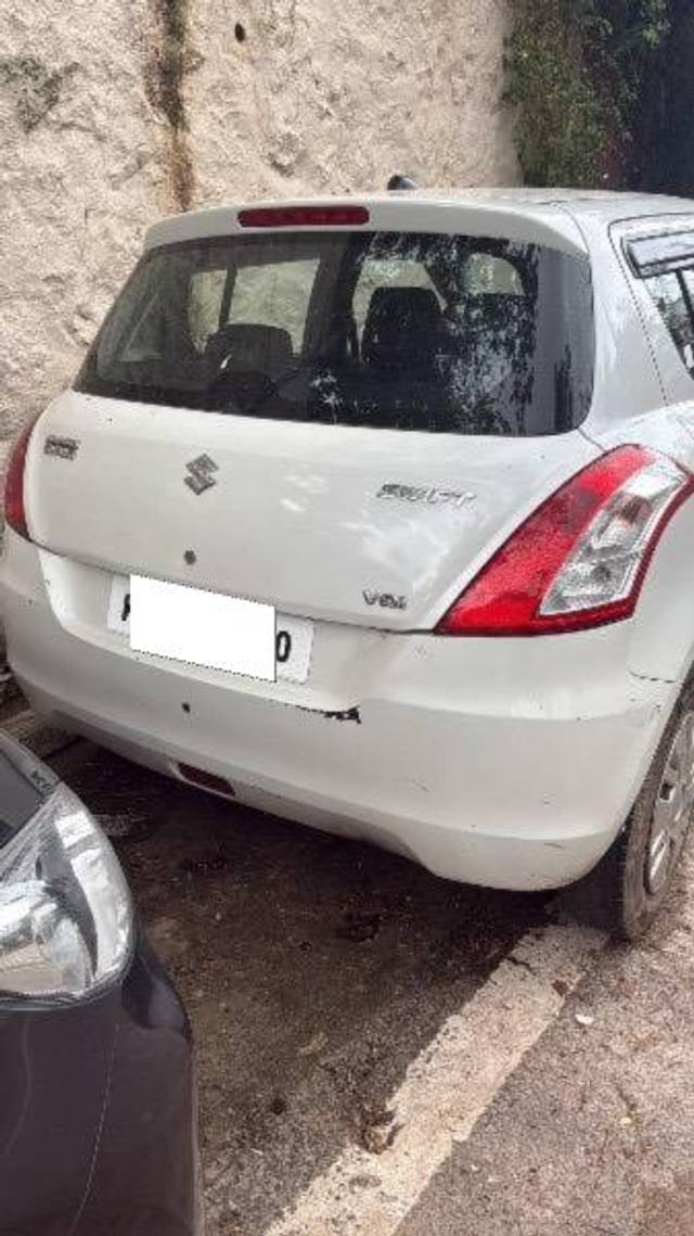 https://images10.gaadi.com/usedcar_image/4607367/original/processed_7a5164d4-d73e-4a80-a3f7-a307f069ed67.jpeg?imwidth=6401