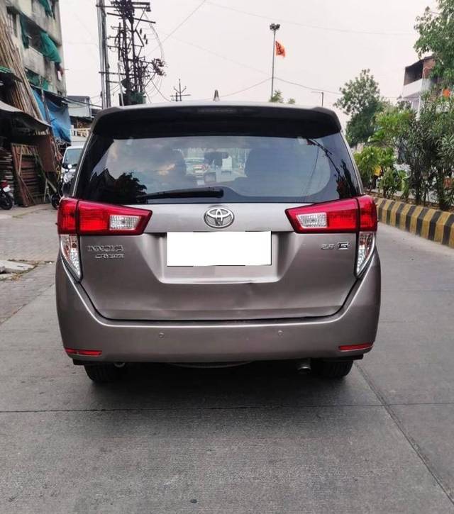 https://images10.gaadi.com/usedcar_image/4607369/original/processed_a14cdd02e43a793c9bbe99e3b8fba373.jpg?imwidth=6402