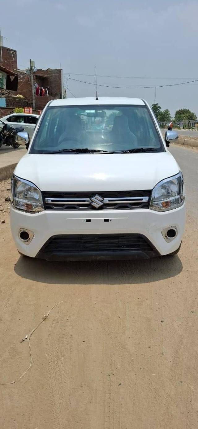 https://images10.gaadi.com/usedcar_image/4607376/original/processed_edb9677a-1b5c-400b-8f10-d34a12cb3b1d.jpg?imwidth=6400