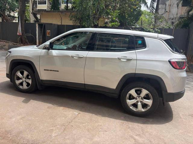https://images10.gaadi.com/usedcar_image/4607381/original/processed_6e5d7ef679e027995ac9c6596fb24233.jpg?imwidth=6402