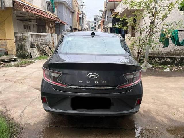 https://images10.gaadi.com/usedcar_image/4607386/original/processed_cc6da0b5-53cb-4058-826c-91ff7831c277.jpeg?imwidth=6402