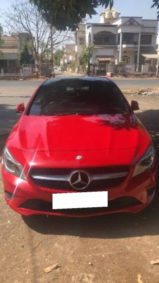 https://images10.gaadi.com/usedcar_image/4607388/original/processed_d12d50b8-7b7d-4554-9265-f350c8c7aea9.jpeg?imwidth=6402