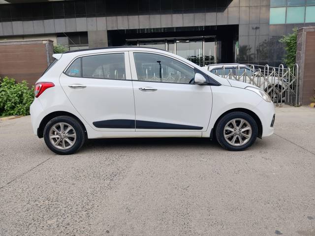 https://images10.gaadi.com/usedcar_image/4607395/original/processed_fc6ddc199fa455ee92336f2d09631abe.jpg?imwidth=6401