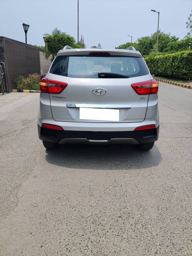 https://images10.gaadi.com/usedcar_image/4607440/original/processed_a80c78d3076e6457f845822bcbe1ced8.jpg?imwidth=6402