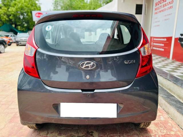 https://images10.gaadi.com/usedcar_image/4607454/original/processed_cf709805fb227a26ba4fc80e03be6a1d.jpg?imwidth=6401