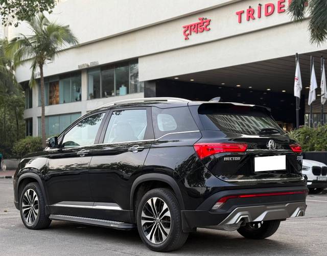 https://images10.gaadi.com/usedcar_image/4607471/original/processed_3e1daf759898fbb04ce02af81822658c.jpg?imwidth=6402