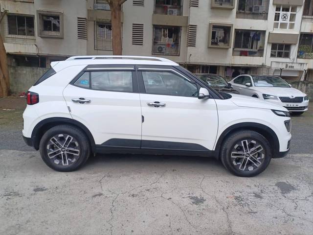 https://images10.gaadi.com/usedcar_image/4607474/original/processed_94a62017251e577a5039556f070c66a9.jpeg?imwidth=6401