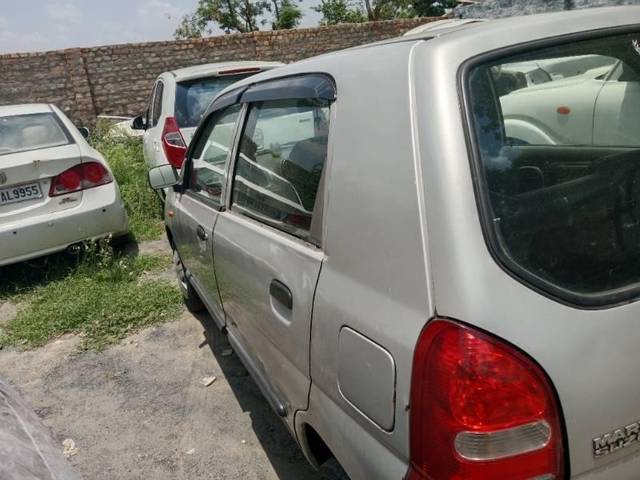 https://images10.gaadi.com/usedcar_image/4607501/original/processed_1c969341-9391-4792-93b2-8a8acd4898e5.jpg?imwidth=6402
