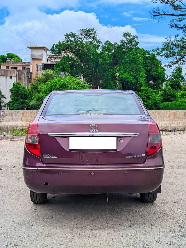 https://images10.gaadi.com/usedcar_image/4607513/original/processed_e8e31de510fc3599f1b7366ecf4c6284.jpg?imwidth=6402