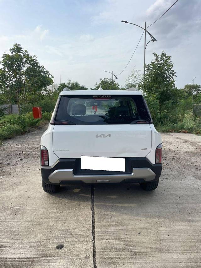 https://images10.gaadi.com/usedcar_image/4607527/original/processed_60671ec7fe1f38c8ecf5eab0e9112a9f.jpg?imwidth=6402