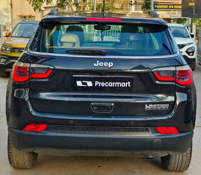 https://images10.gaadi.com/usedcar_image/4607530/original/processed_d0075d46deae187ac73041e6d76a981b.jpeg?imwidth=6402