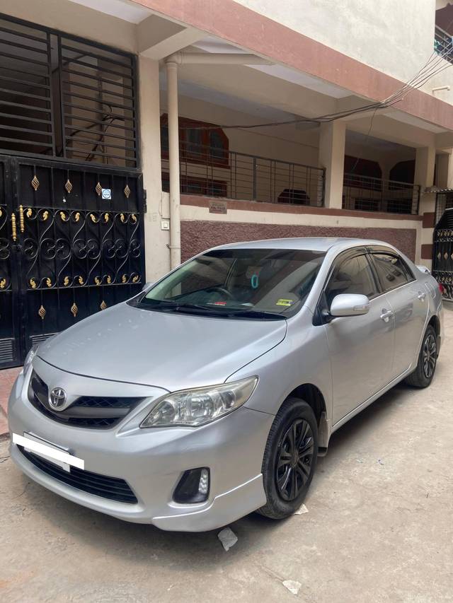https://images10.gaadi.com/usedcar_image/4607562/original/processed_693feb87-e7e6-496c-9543-47c243f3d822.jpg?imwidth=6400