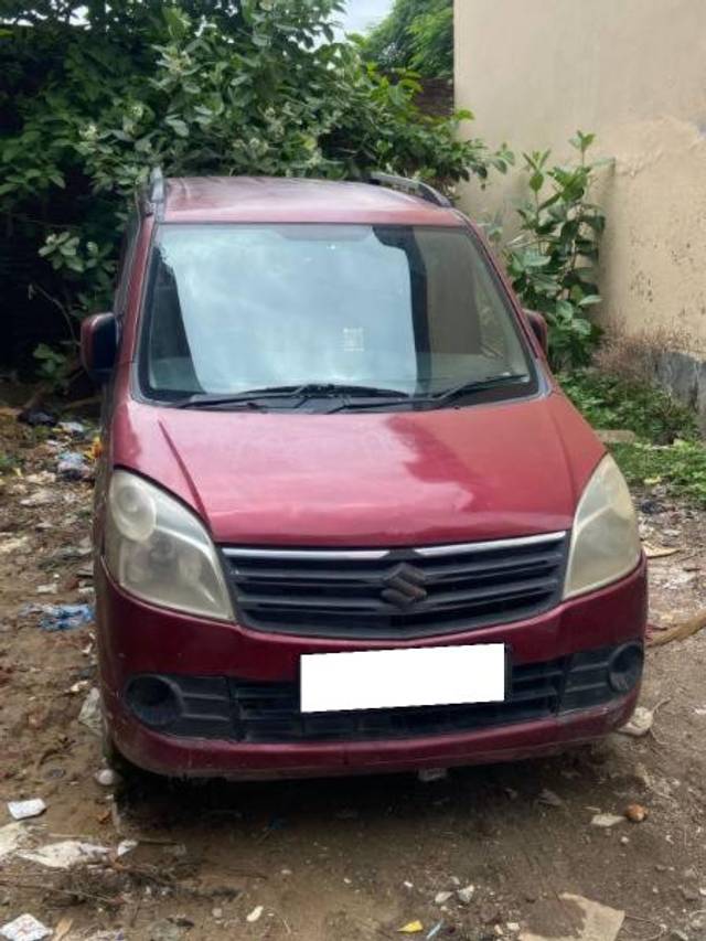 https://images10.gaadi.com/usedcar_image/4607614/original/processed_6c492c3d-efc0-4d05-904e-a6f095b25bf2.jpg?imwidth=6400