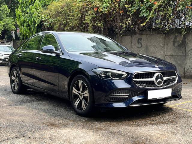 https://images10.gaadi.com/usedcar_image/4607630/original/processed_60e95ff4cfa218c58cdd4186296a80ea.jpg?imwidth=6400