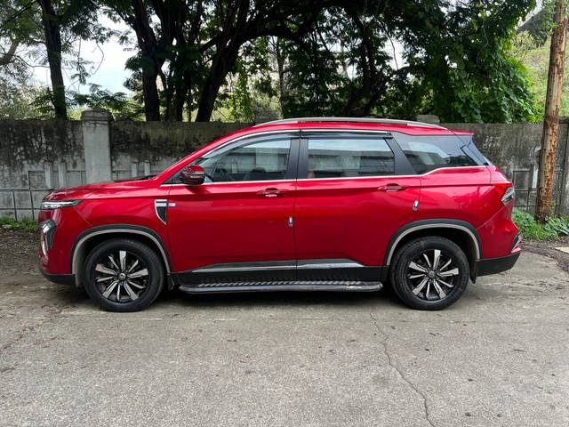 https://images10.gaadi.com/usedcar_image/4607659/original/processed_5f97421ba0a536b5a3059d5add705b3c.jpg?imwidth=6402