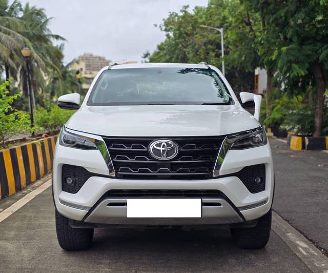 https://images10.gaadi.com/usedcar_image/4607661/original/processed_74dc14f484b5c4bf76b71170370e44b3.jpg?imwidth=6400
