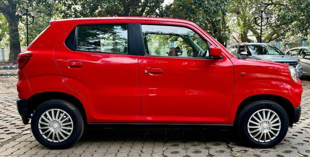 https://images10.gaadi.com/usedcar_image/4607665/original/301761f807c0669c93e11755941cd225.jpg?imwidth=6401