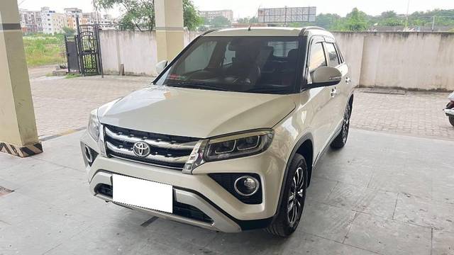 https://images10.gaadi.com/usedcar_image/4607670/original/processed_9dfa2124-4515-455c-8a14-7e12650995f2.jpeg?imwidth=6400