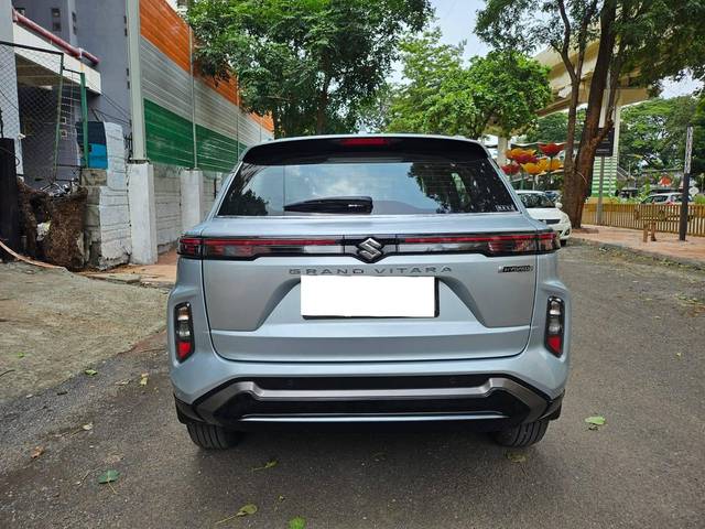 https://images10.gaadi.com/usedcar_image/4607718/original/processed_8097a5d3213d2aa5020f00cb7eccedd1.jpg?imwidth=6402