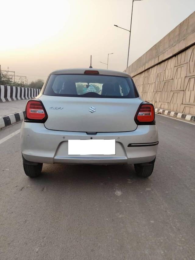 https://images10.gaadi.com/usedcar_image/4607720/original/processed_a078d9c65fe669760a33eccfb7c65c32.jpg?imwidth=6401