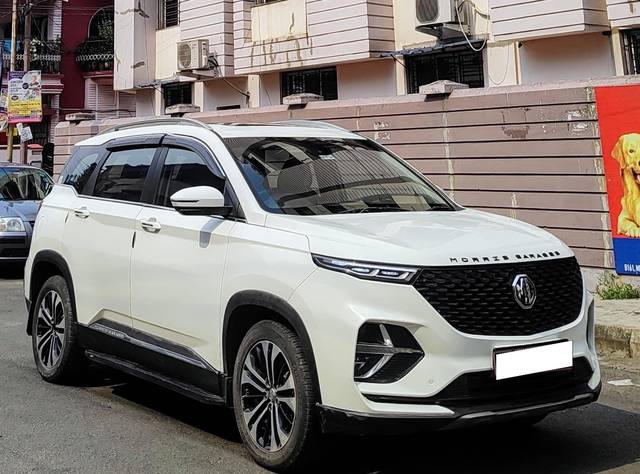 https://images10.gaadi.com/usedcar_image/4607722/original/processed_468df7d2d0cc59e94ec1ae166a20b8ff.jpg?imwidth=6400