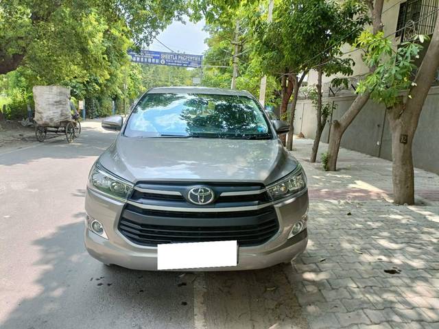 https://images10.gaadi.com/usedcar_image/4607725/original/processed_ae1aff737200e06446e04cf897c0fe84.jpg?imwidth=6401