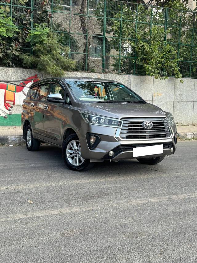 https://images10.gaadi.com/usedcar_image/4607728/original/processed_05a221476a3d8b76cc207774dc3cedd1.jpg?imwidth=6400