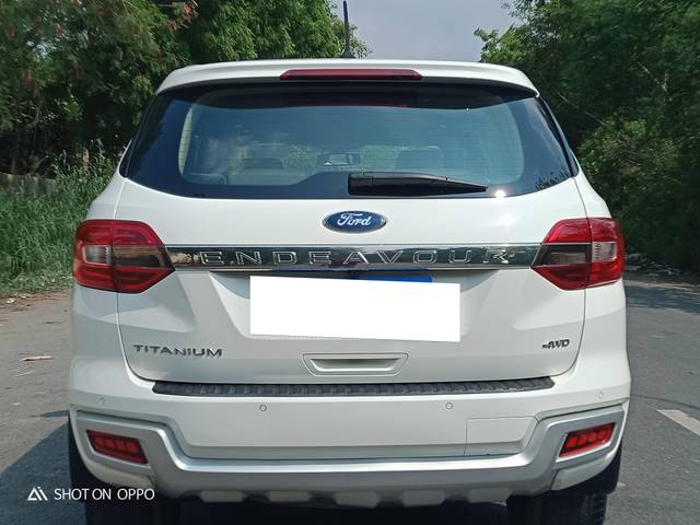 https://images10.gaadi.com/usedcar_image/4607729/original/processed_4027815398ba93202eb66686d54e6e83.jpg?imwidth=6402