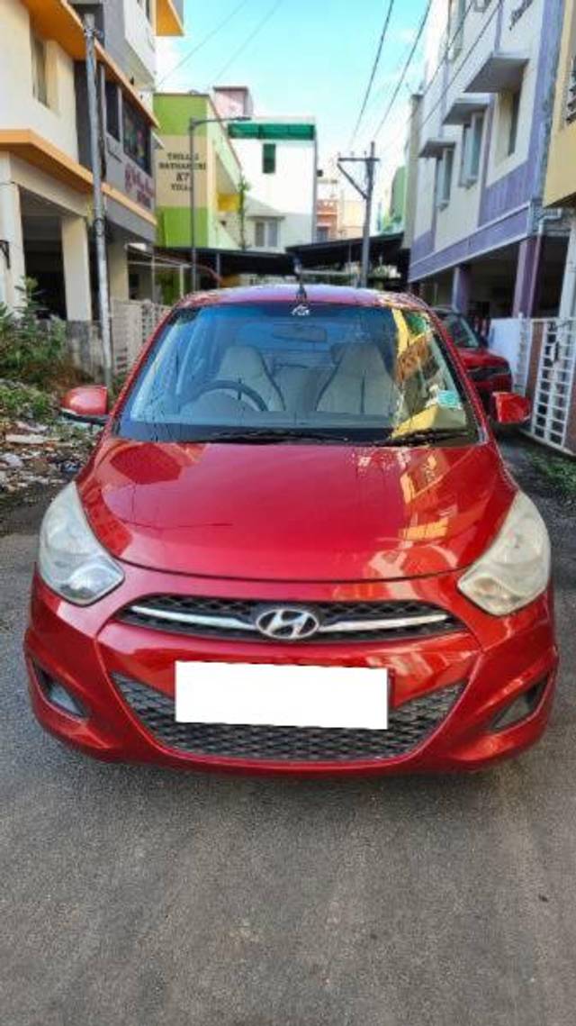 https://images10.gaadi.com/usedcar_image/4607732/original/processed_2b76cc90-759b-4a4e-bf49-bb17bc1ac648.jpg?imwidth=6400
