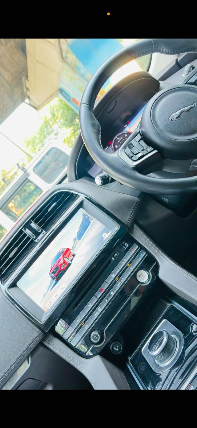 https://images10.gaadi.com/usedcar_image/4607739/original/4e779129877f9d809e07a3d1ec205ab1.jpg?imwidth=6401