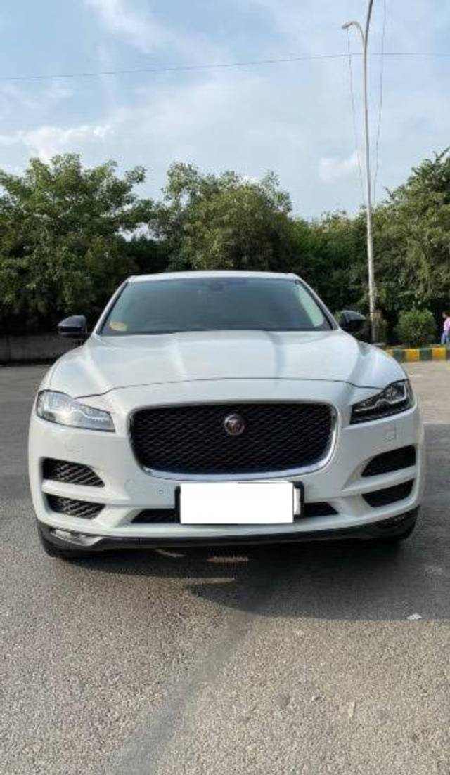 https://images10.gaadi.com/usedcar_image/4607739/original/processed_28fdd2b7-6816-43b3-8573-bca8699a49ab.jpeg?imwidth=6400