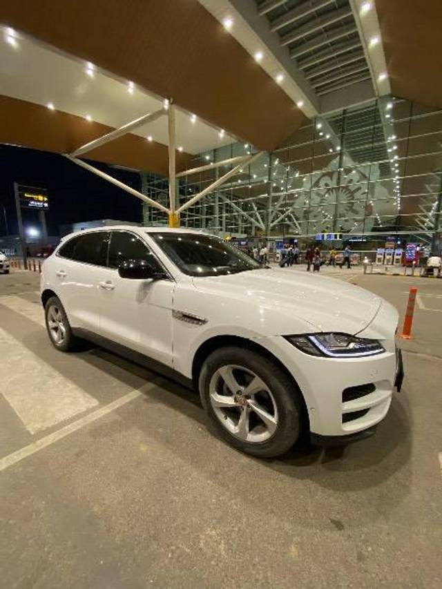 https://images10.gaadi.com/usedcar_image/4607739/original/processed_39e69703-aff0-4def-a662-3a034635f172.jpeg?imwidth=6400