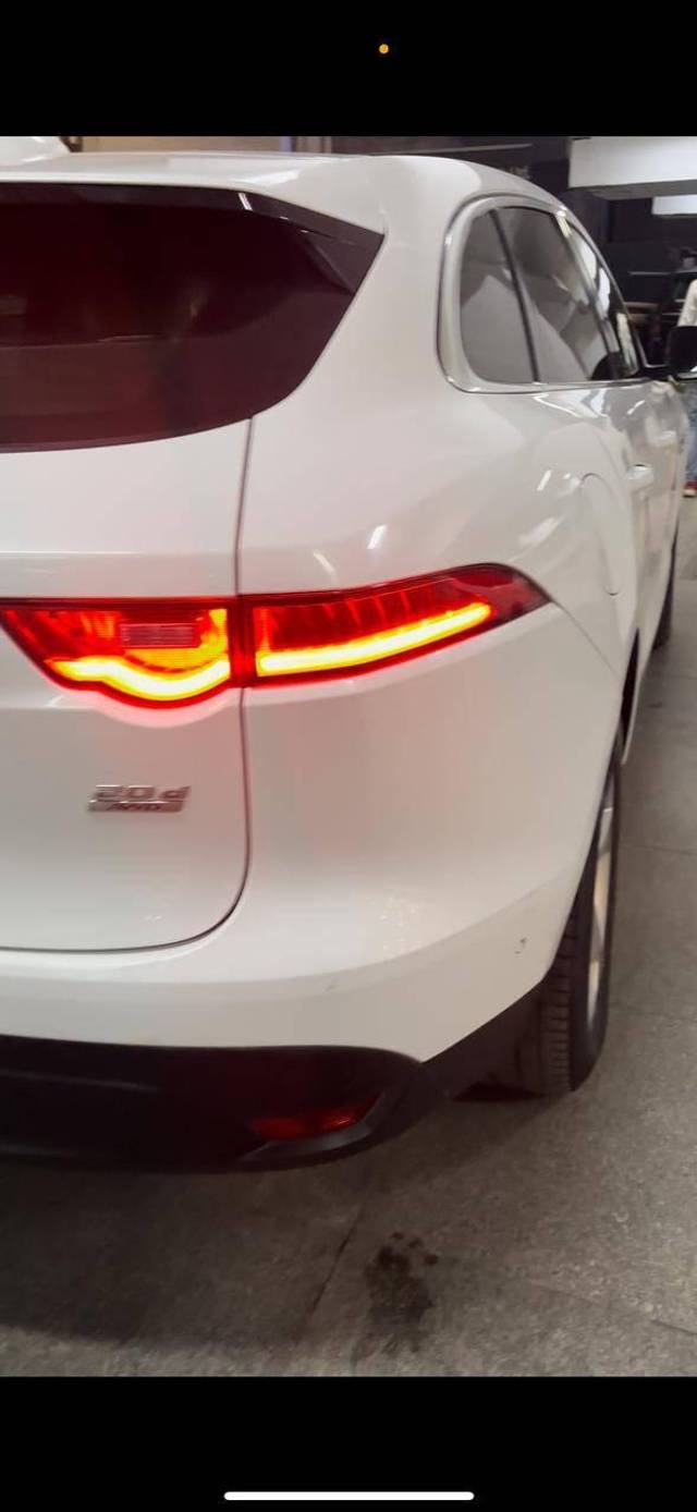 https://images10.gaadi.com/usedcar_image/4607739/original/processed_f51629b79d6427b479b6daea2c1b2ad8.jpg?imwidth=6402