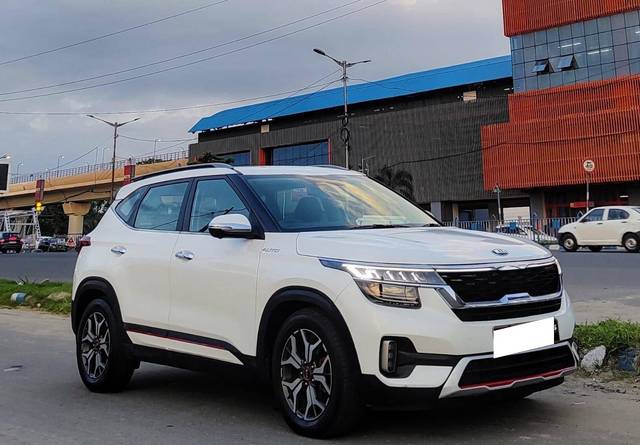 https://images10.gaadi.com/usedcar_image/4607742/original/processed_2cf3a8948ebe57170243bd2706753fd1.jpg?imwidth=6400