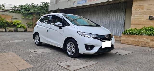 https://images10.gaadi.com/usedcar_image/4607746/original/processed_e5c808dde97635276bf6c7b494e499e1.jpg?imwidth=6400