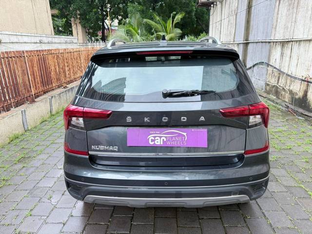 https://images10.gaadi.com/usedcar_image/4607751/original/processed_0ed64a9f5e2e45f163b2b82d8d5adae8.jpg?imwidth=6401
