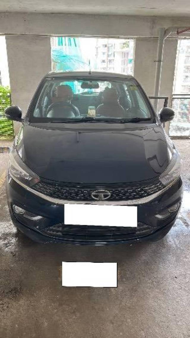 https://images10.gaadi.com/usedcar_image/4607755/original/processed_4ed07f22-7906-47a2-8ddd-a0b11822021c.jpeg?imwidth=6400