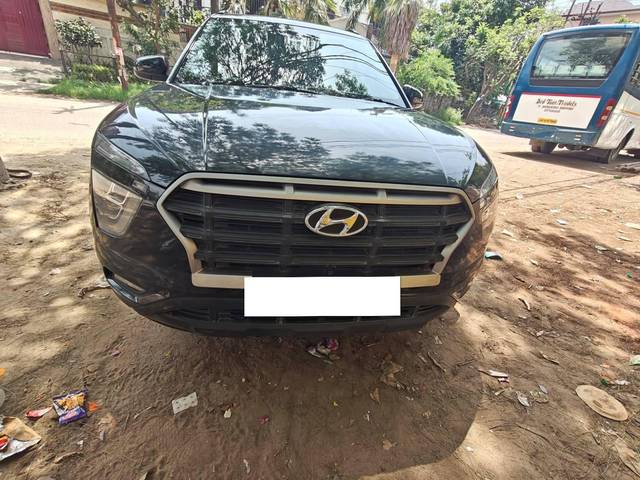 https://images10.gaadi.com/usedcar_image/4607762/original/processed_b98a0be92665104949737ace4a08f8d5.jpg?imwidth=6400