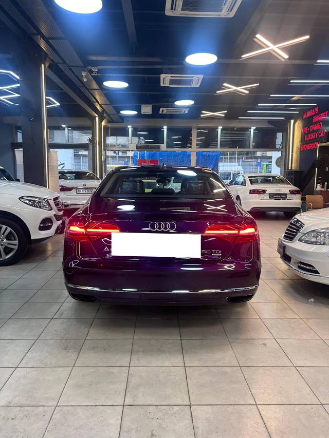 https://images10.gaadi.com/usedcar_image/4607767/original/processed_ae9ee43e504e2874aa36c0c6dd3e79fc.jpg?imwidth=6402