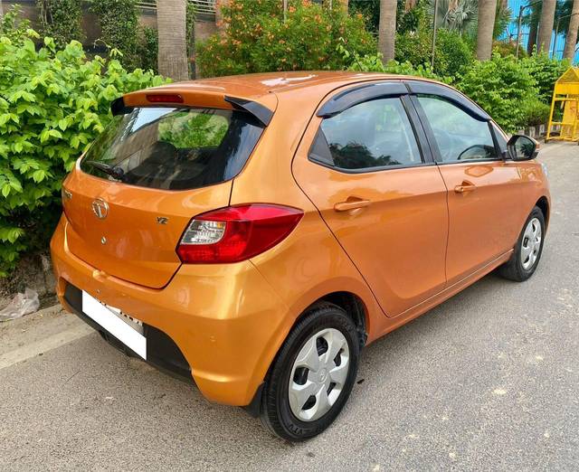 https://images10.gaadi.com/usedcar_image/4607771/original/processed_3fb8459867c57fb84b135b6dacd201ab.jpg?imwidth=6402