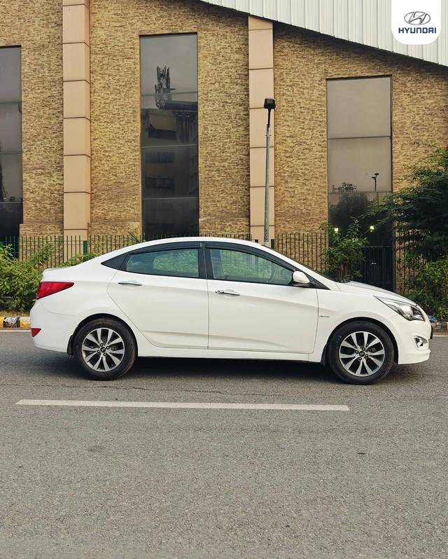 https://images10.gaadi.com/usedcar_image/4607772/original/processed_0bd255d90c9016c08ac910913272f6f0.jpeg?imwidth=6401